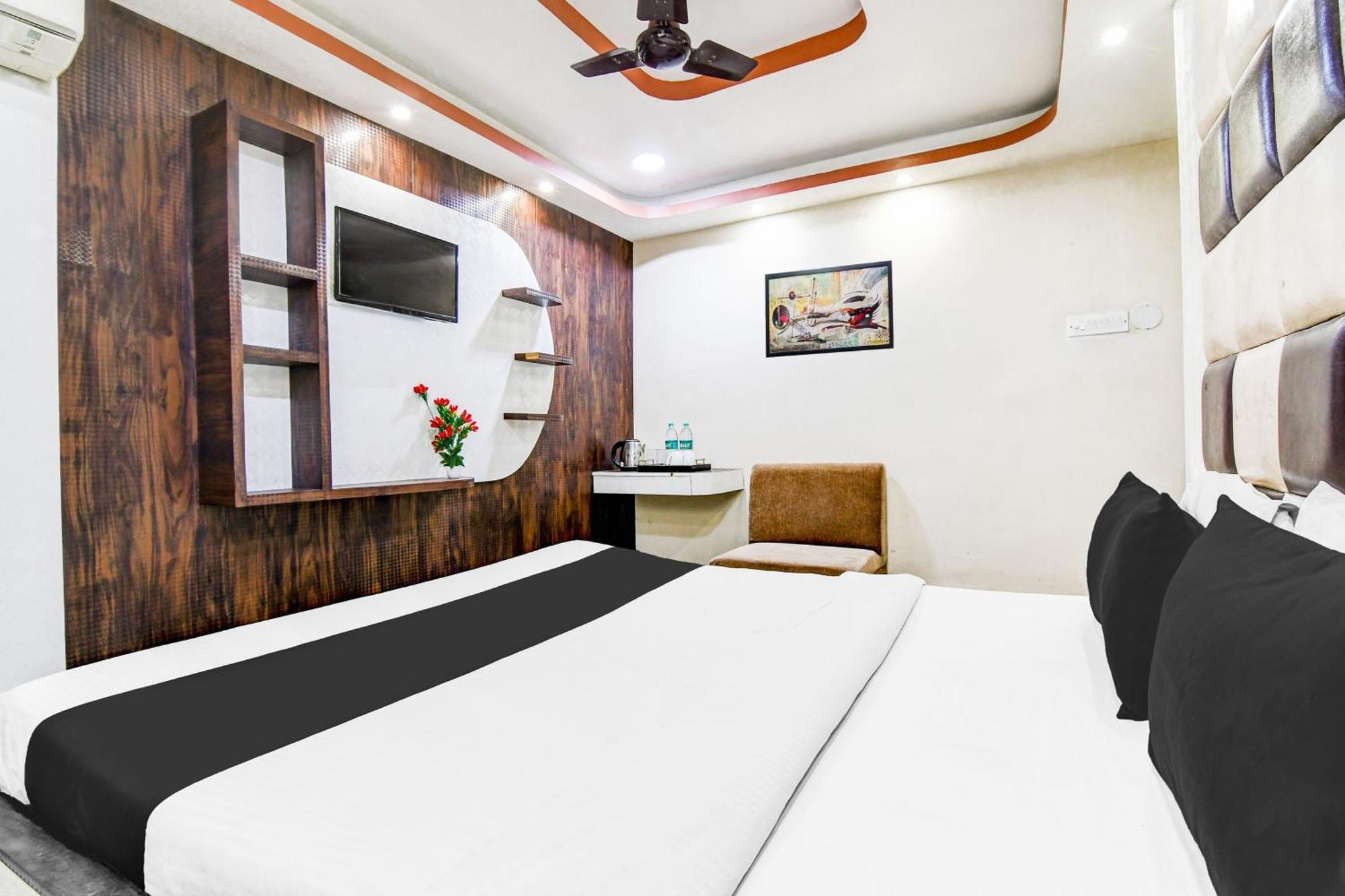 Super Hotel O Tagore Park Ruby Road Kolkata Exterior photo